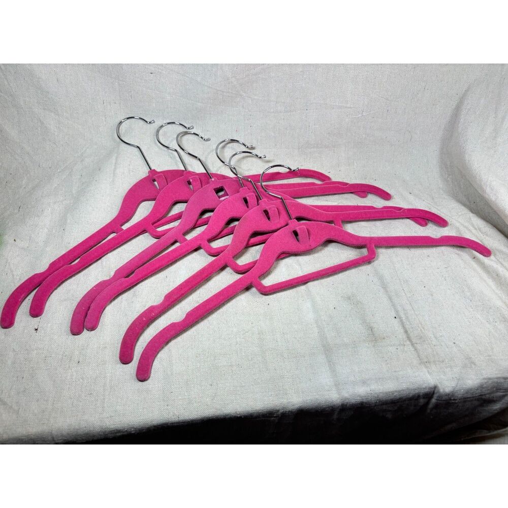 Pink Flocked Clothes Hangers Set Of 6 One Damaged